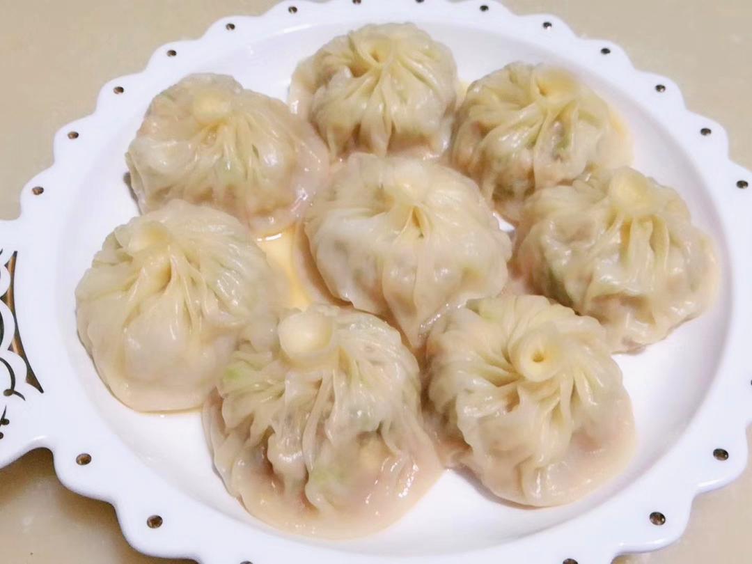 灌汤小笼包