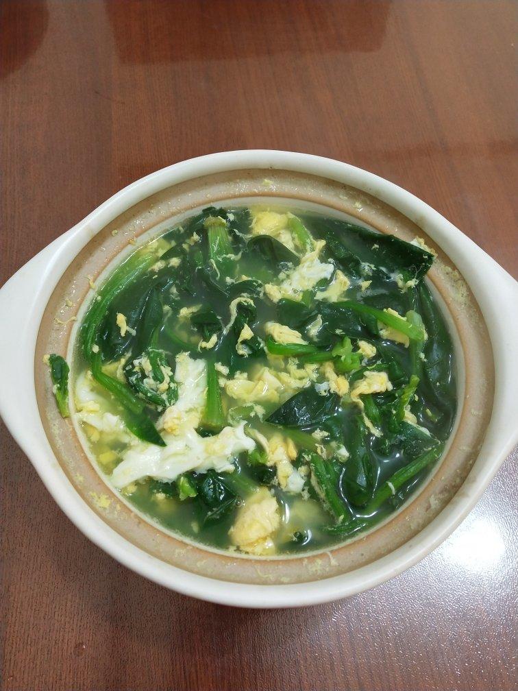 阿春的厨房做的菠菜鸡蛋汤