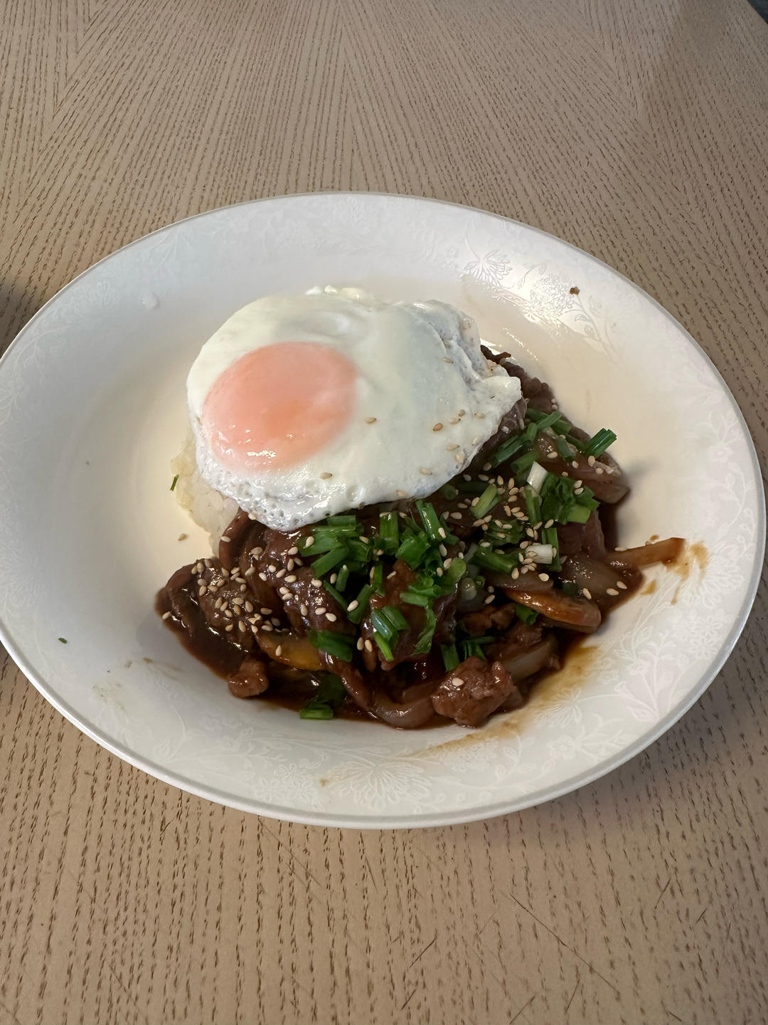 牛肉拌饭的做法