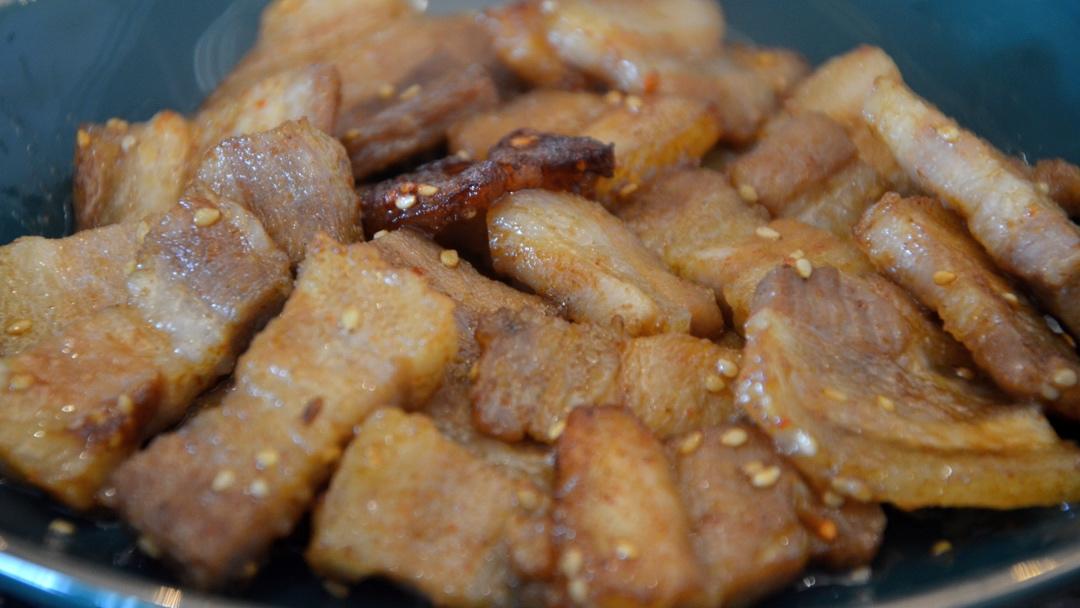 比红烧肉好吃百倍的香烤五花肉