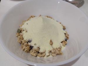 减脂早餐燕麦牛奶—不用煮 快速搞定的做法 步骤2