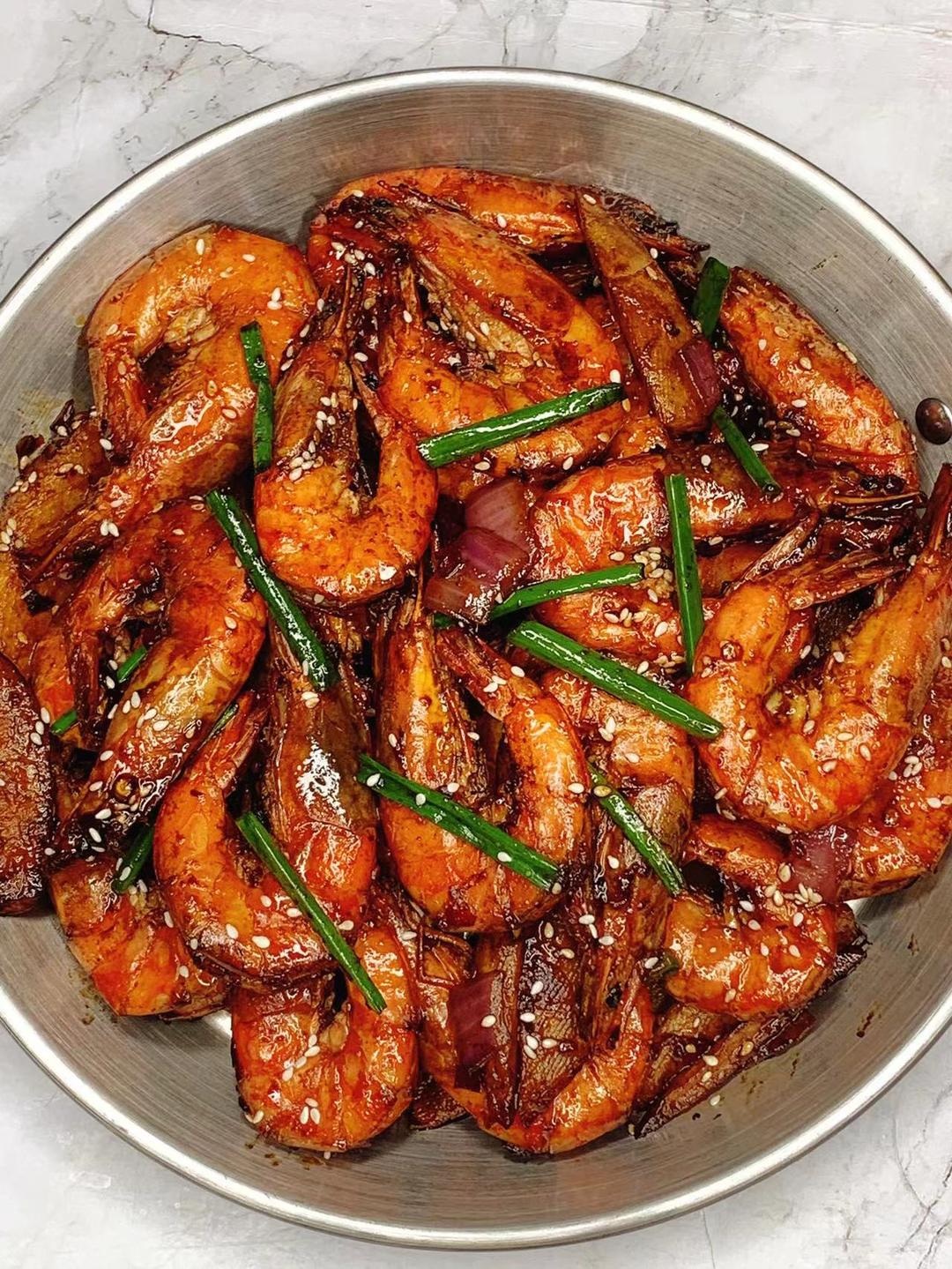 好吃到舔手指的香辣干锅虾，简单又下饭！~的做法