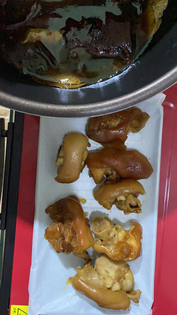 香酥烤猪蹄
