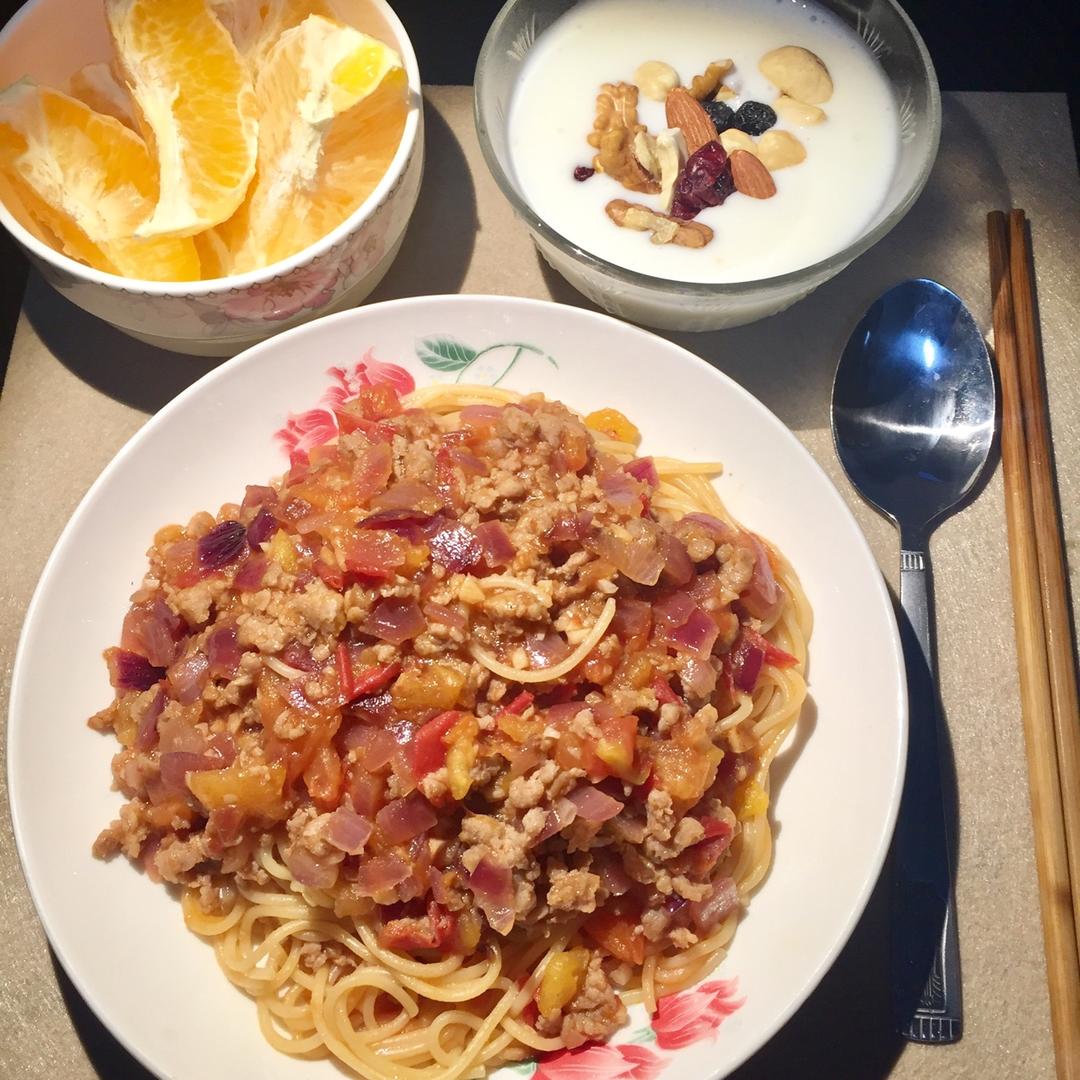 番茄肉酱意大利面
