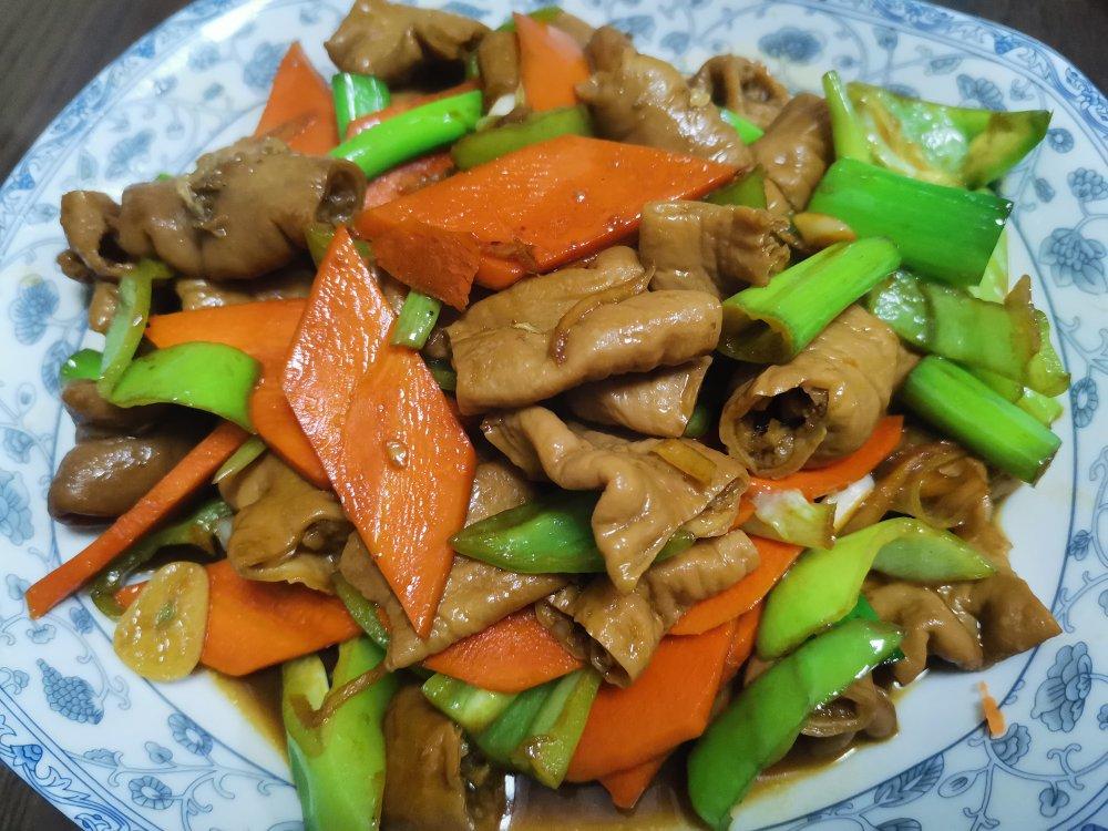 爆炒肥肠