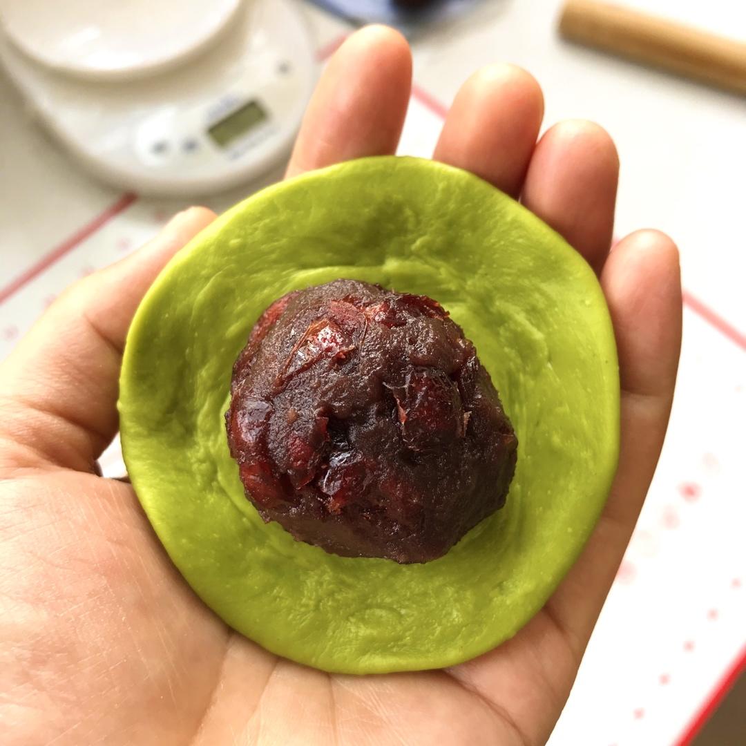 抹茶豆沙奶酪软欧包
