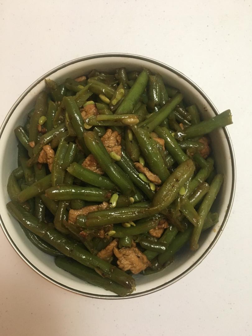 五花肉土豆炖豆角