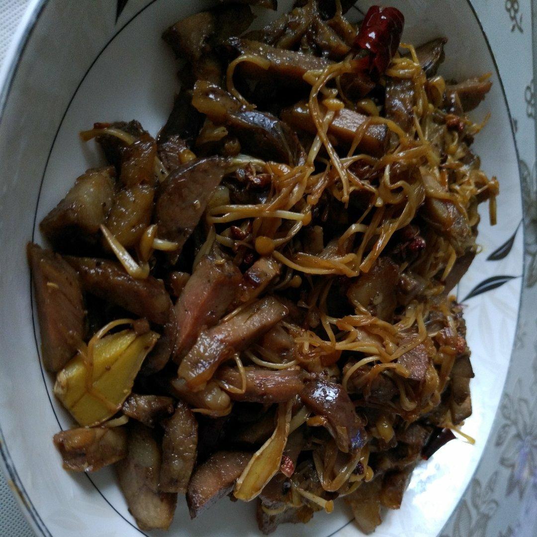 山西小吃豆芽炒灌肠