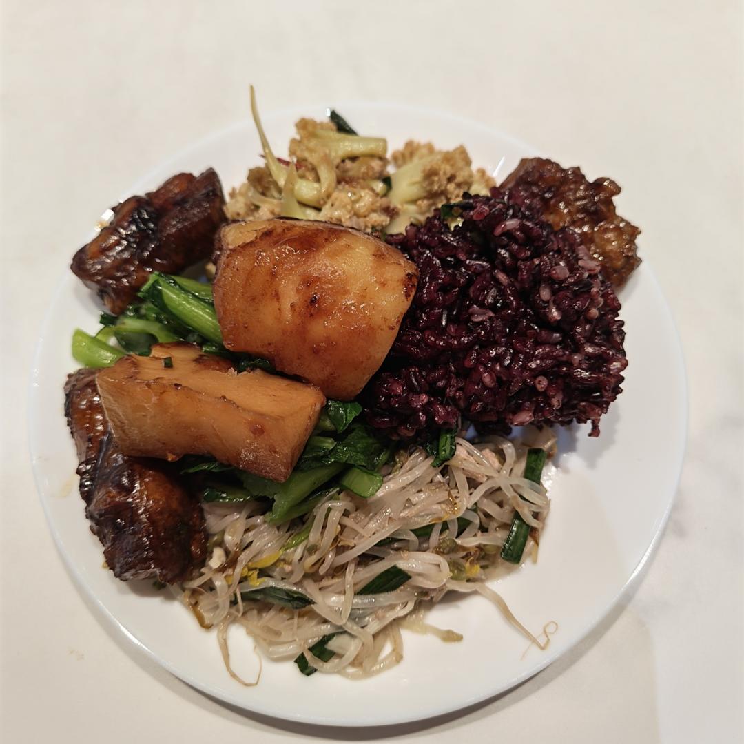 硬菜代表--排骨炖豆角土豆（豆角焖面胚子）