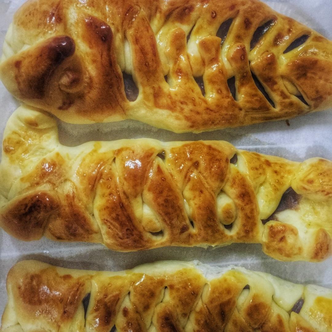 淡奶油豆沙面包