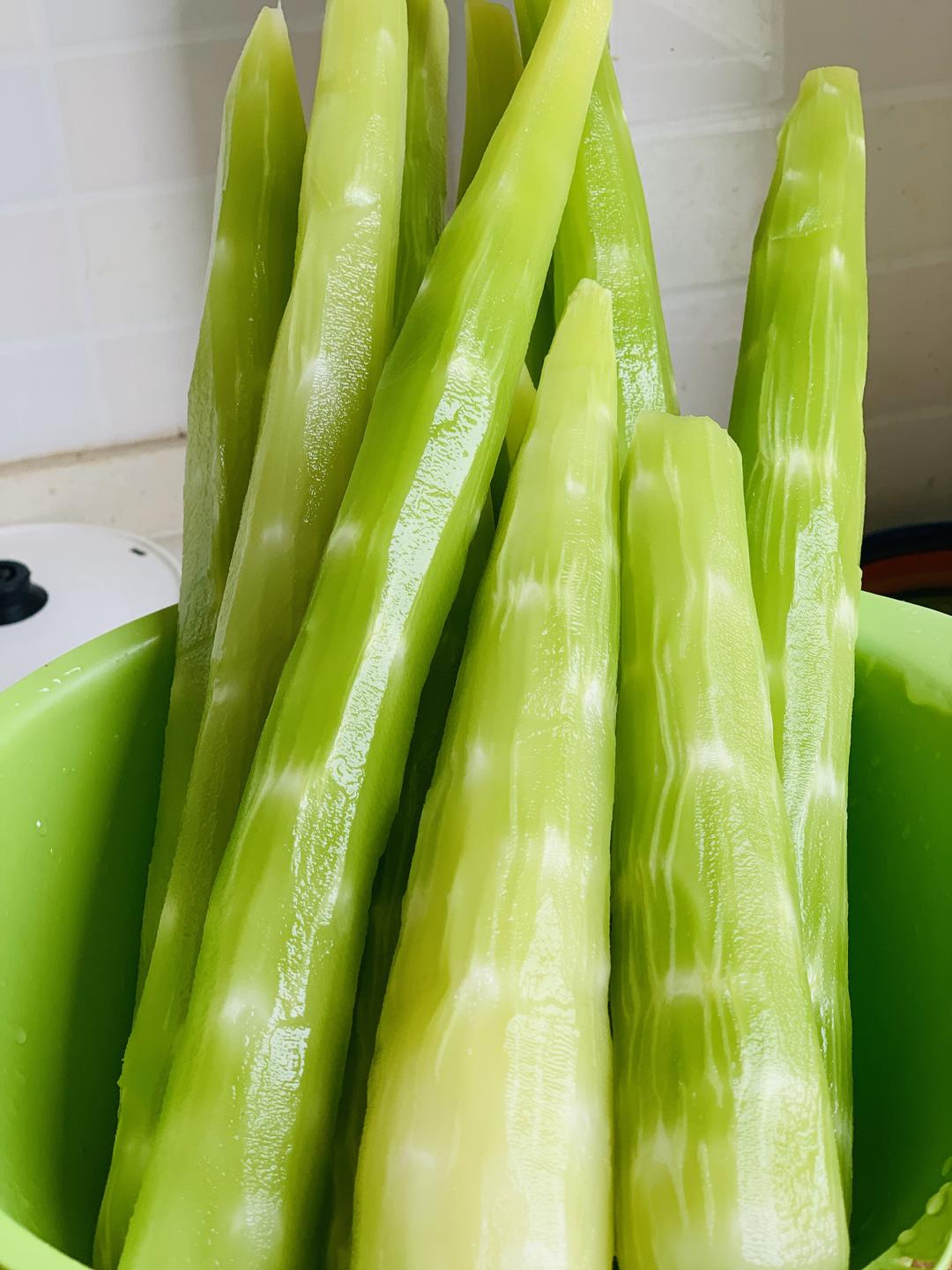 自制莴笋干的做法 步骤1