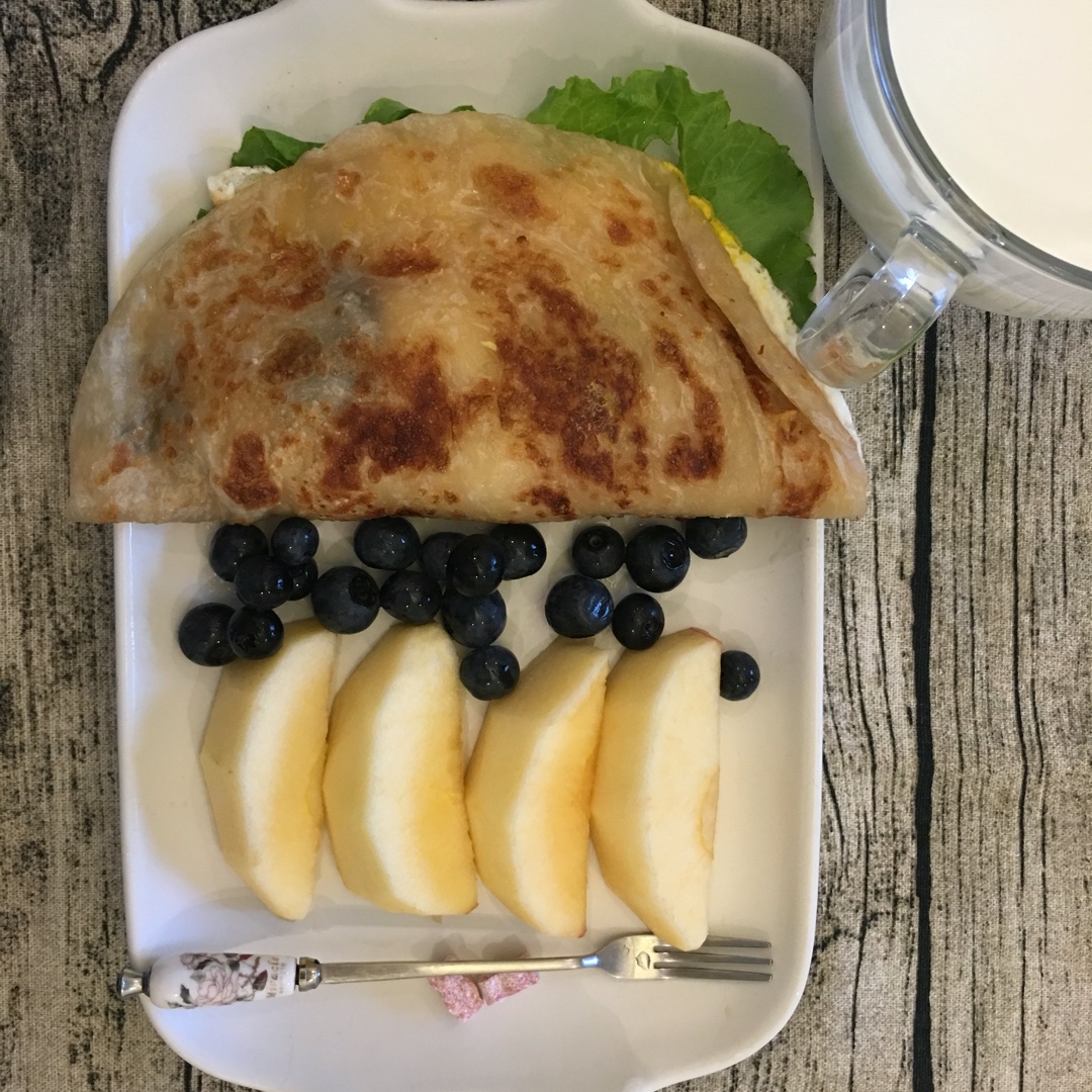 快手早餐三分钟搞定——飞饼版鸡蛋卷饼