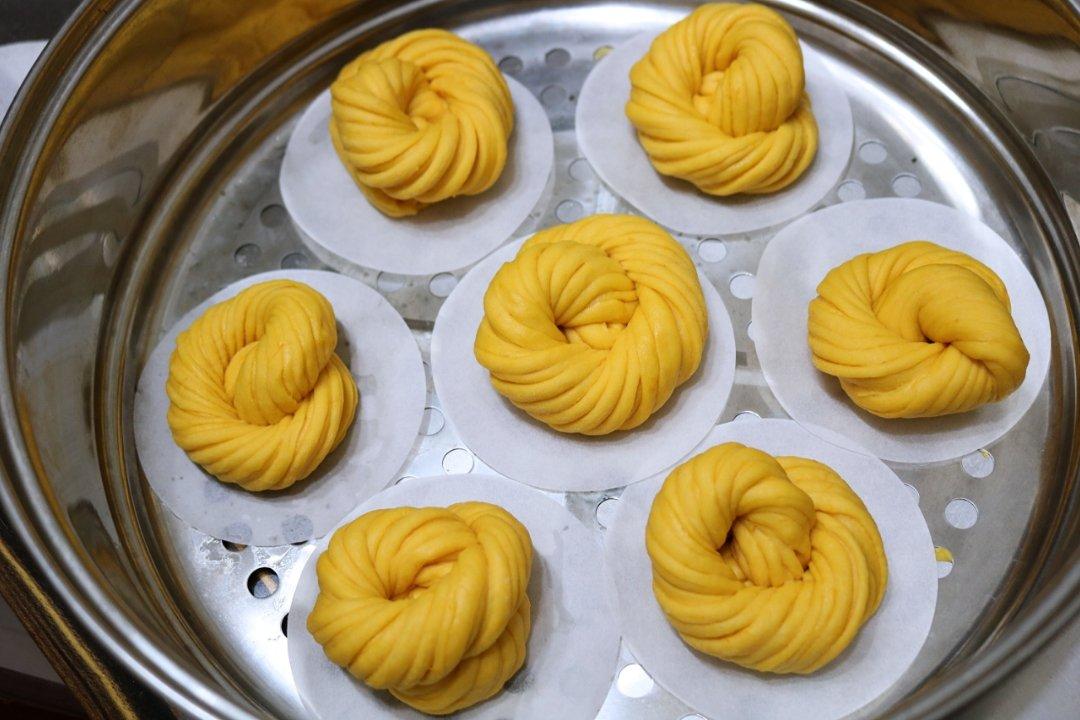 新手也可以--详解如何做出人见人爱、金黄的南瓜馒头