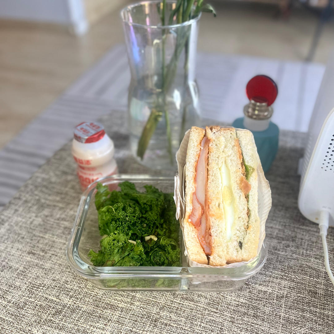 大概是羽衣甘蓝最好吃的方法~意大利香醋拌羽衣甘蓝沙拉--低碳生酮
