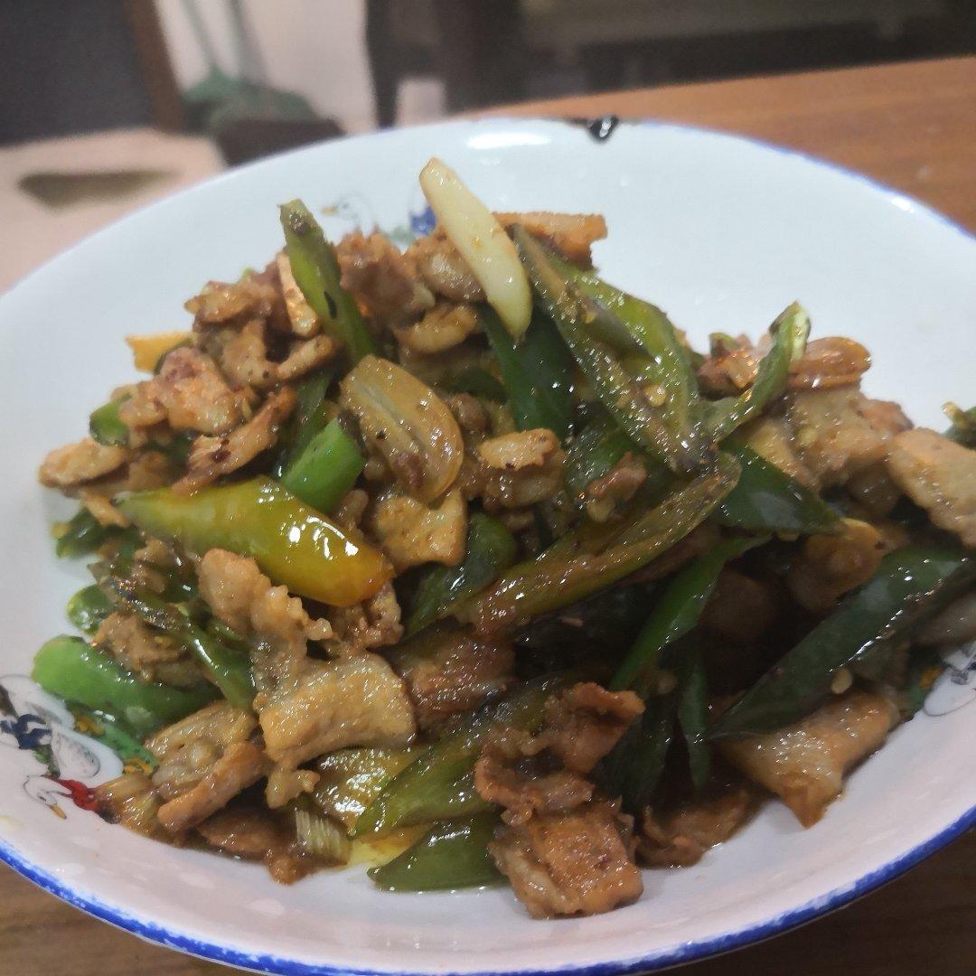 农家小炒肉【记忆中勾魂的油汤】