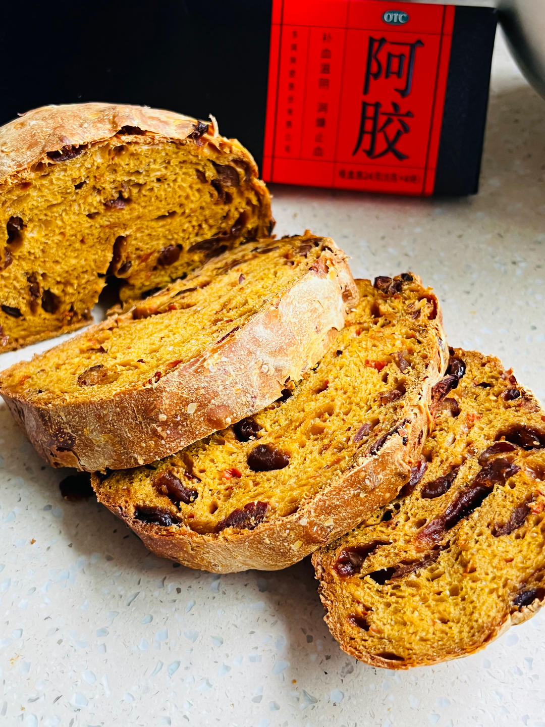 “养生潮”—枸杞红枣桂圆阿胶吐司🍞（面包机）的做法