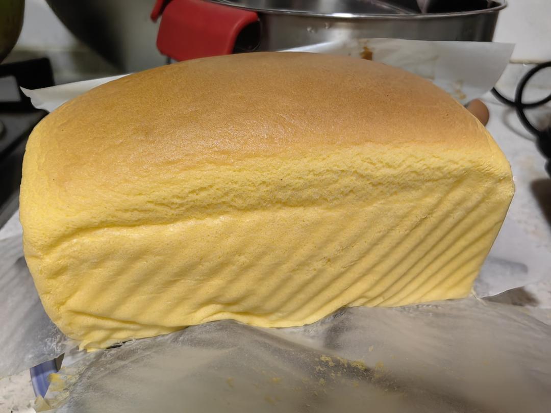 堪比柯基屁股
爆浆芝士🧀古早蛋糕
