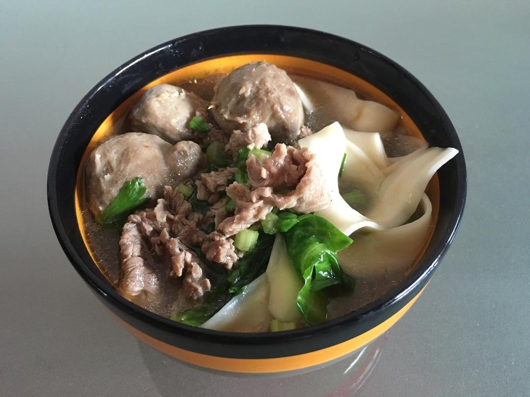 潮汕特色之牛肉粿条汤