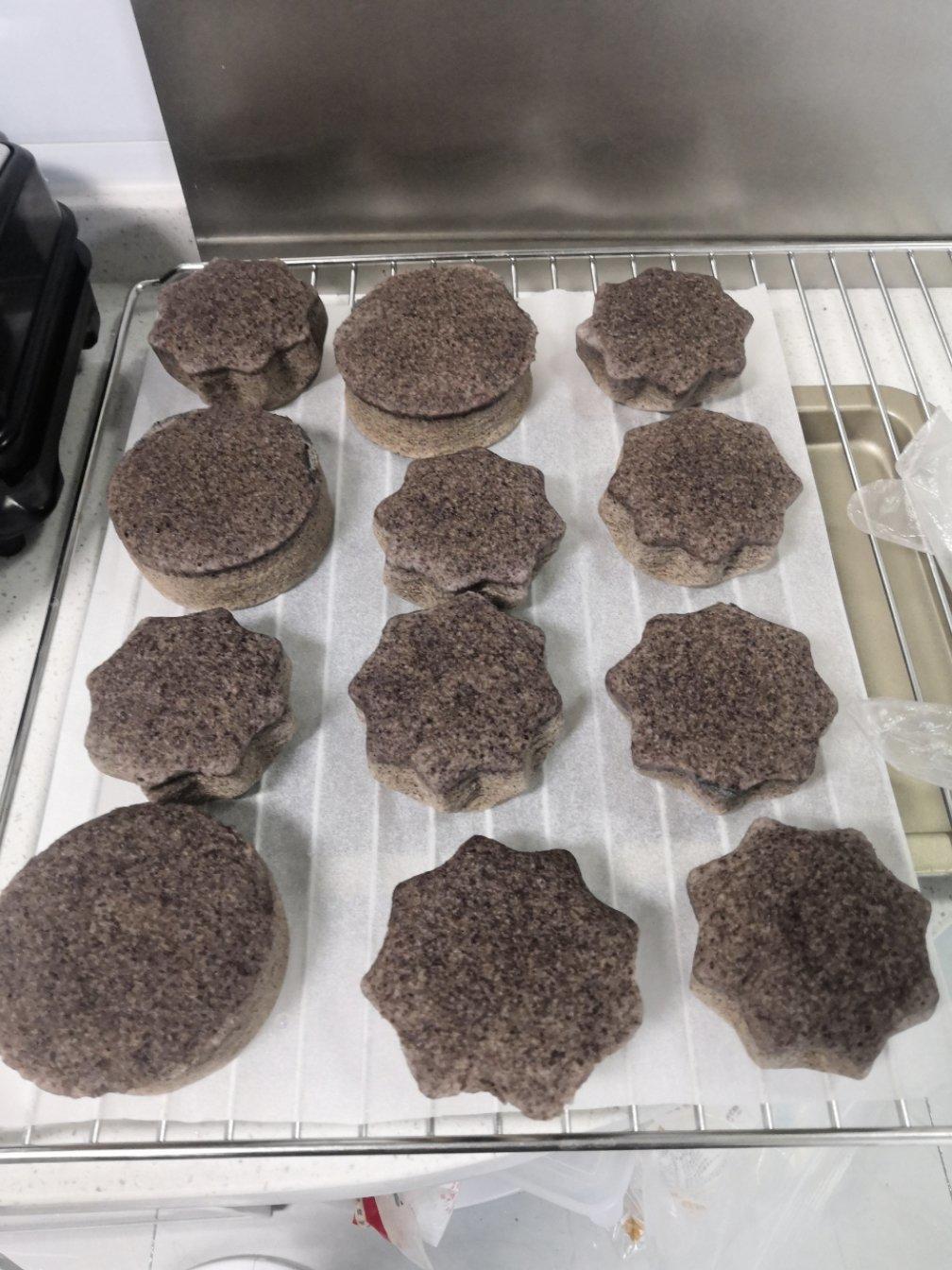 黑豆浆蒸黑米蛋糕