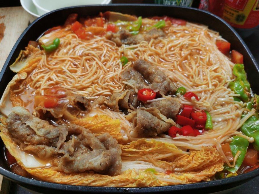 金针菇番茄肥牛卷