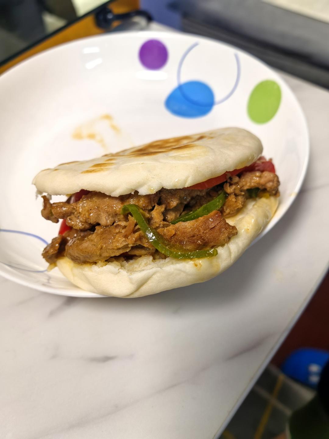 肉夹馍饼(不用泡打粉也外酥里嫩的肉夹馍饼)