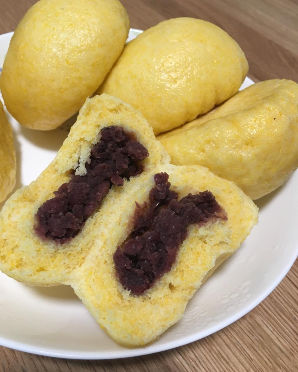 玉米面红豆包