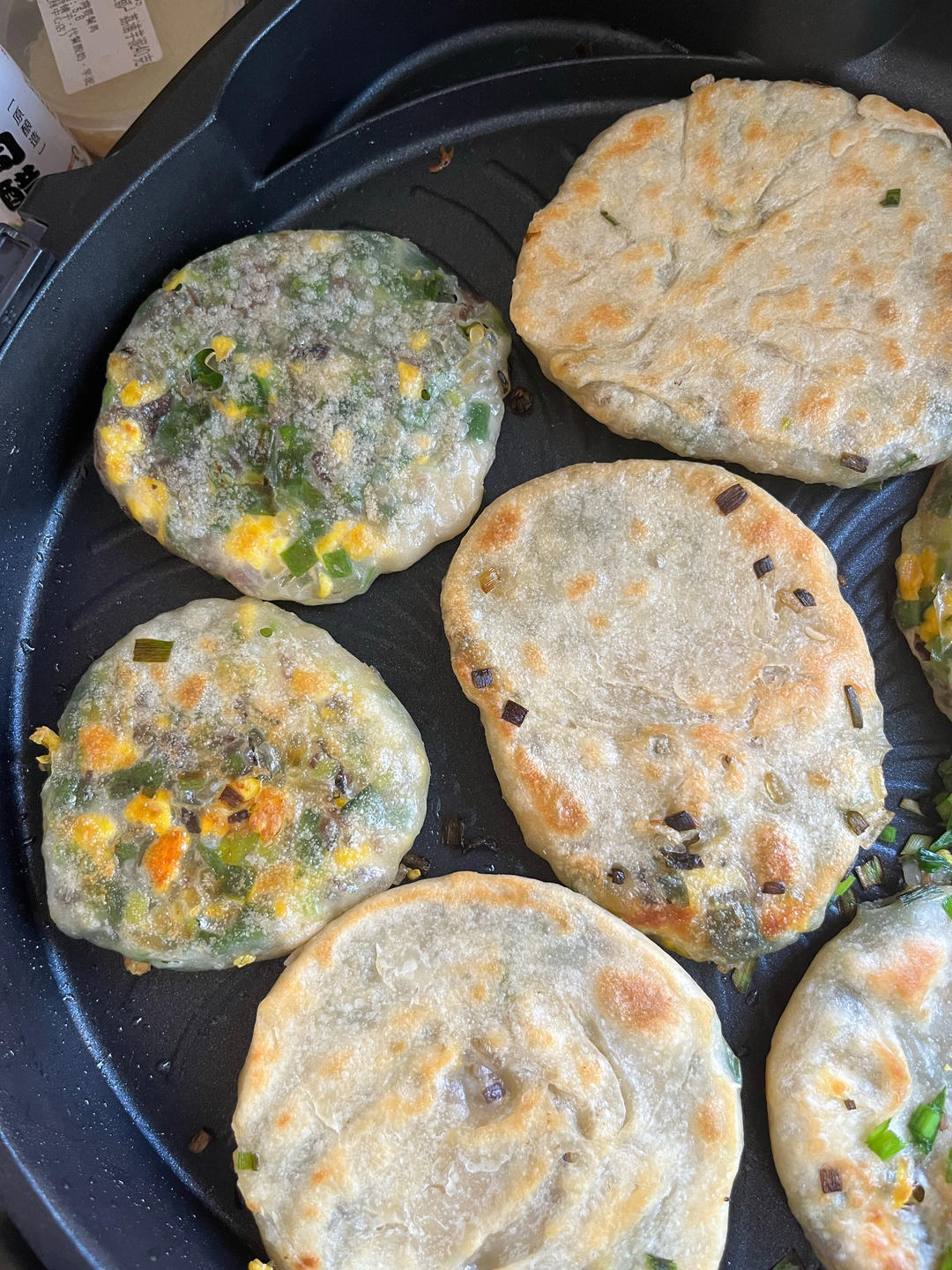 不用揉面不用擀皮，薄如蝉翼柔软韭菜盒子