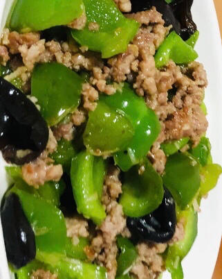 臊子木耳柿子椒