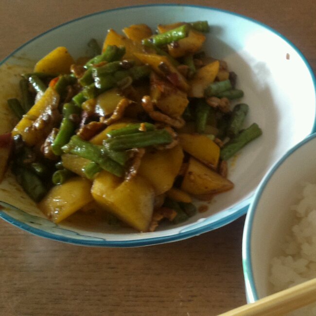 土豆炖豆角