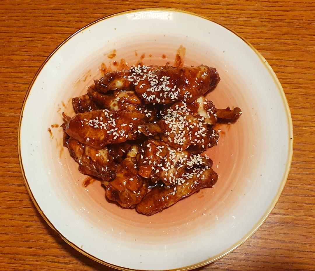 外婆教我的红烧鸡翅·连汤汁都狠好吃！！！