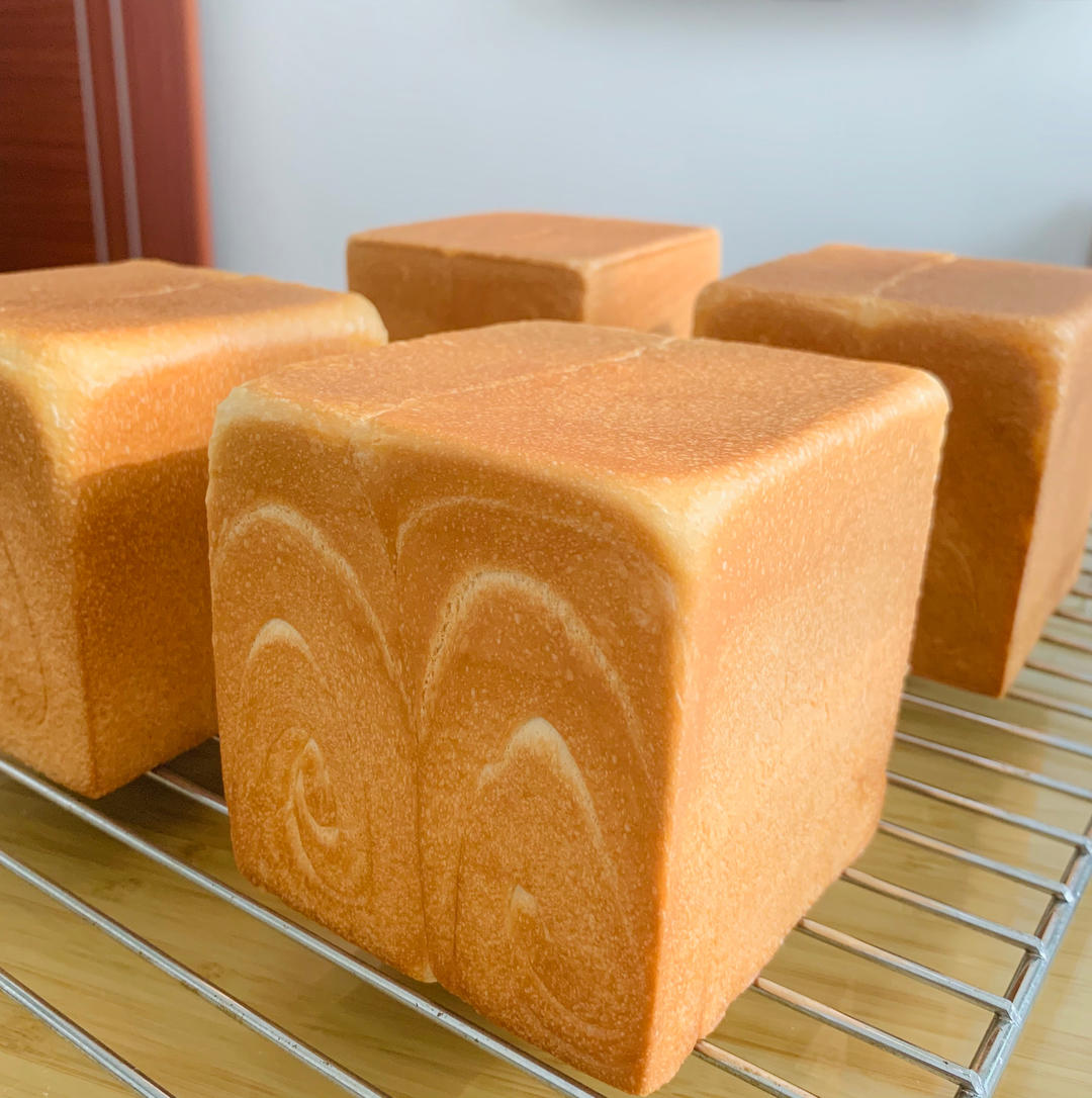 🥥Coconut椰蓉牛奶吐司｜椰香浓郁｜面包柔软｜馅料丰富