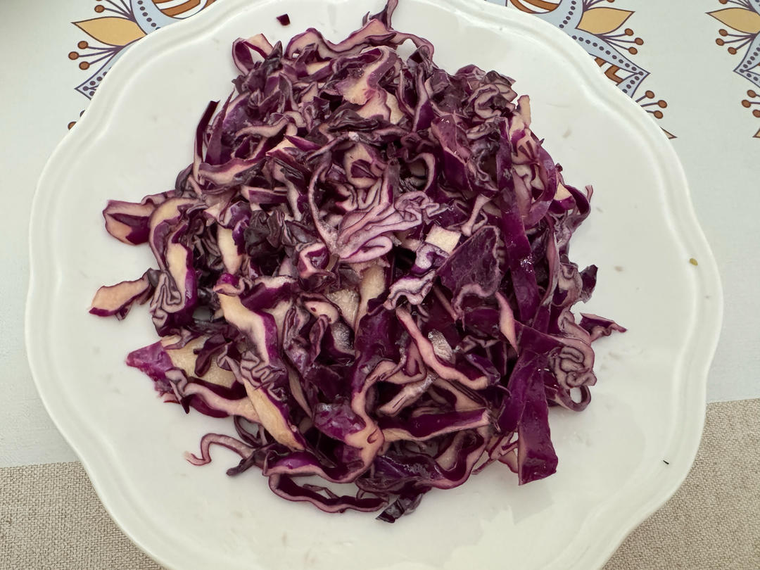 超开胃凉拌紫甘蓝
