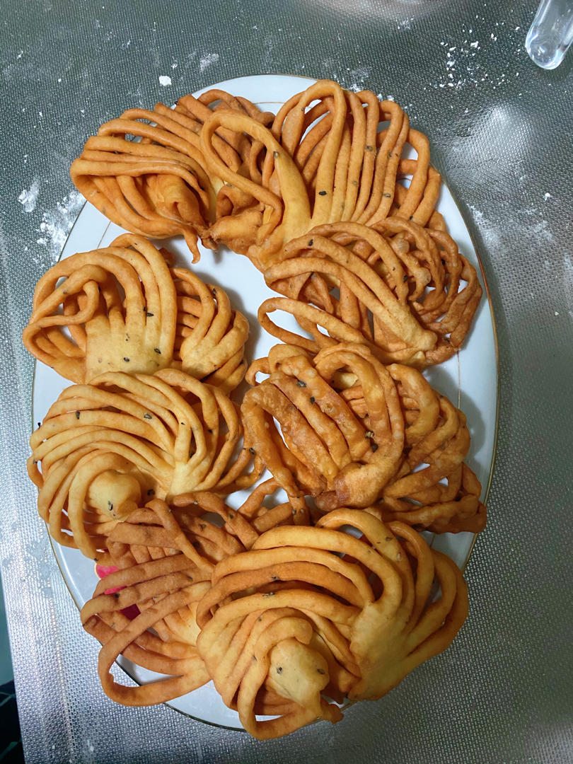 过年小零食 炸翻花 酥香可口油而不腻 附细节视频详解的全部作品