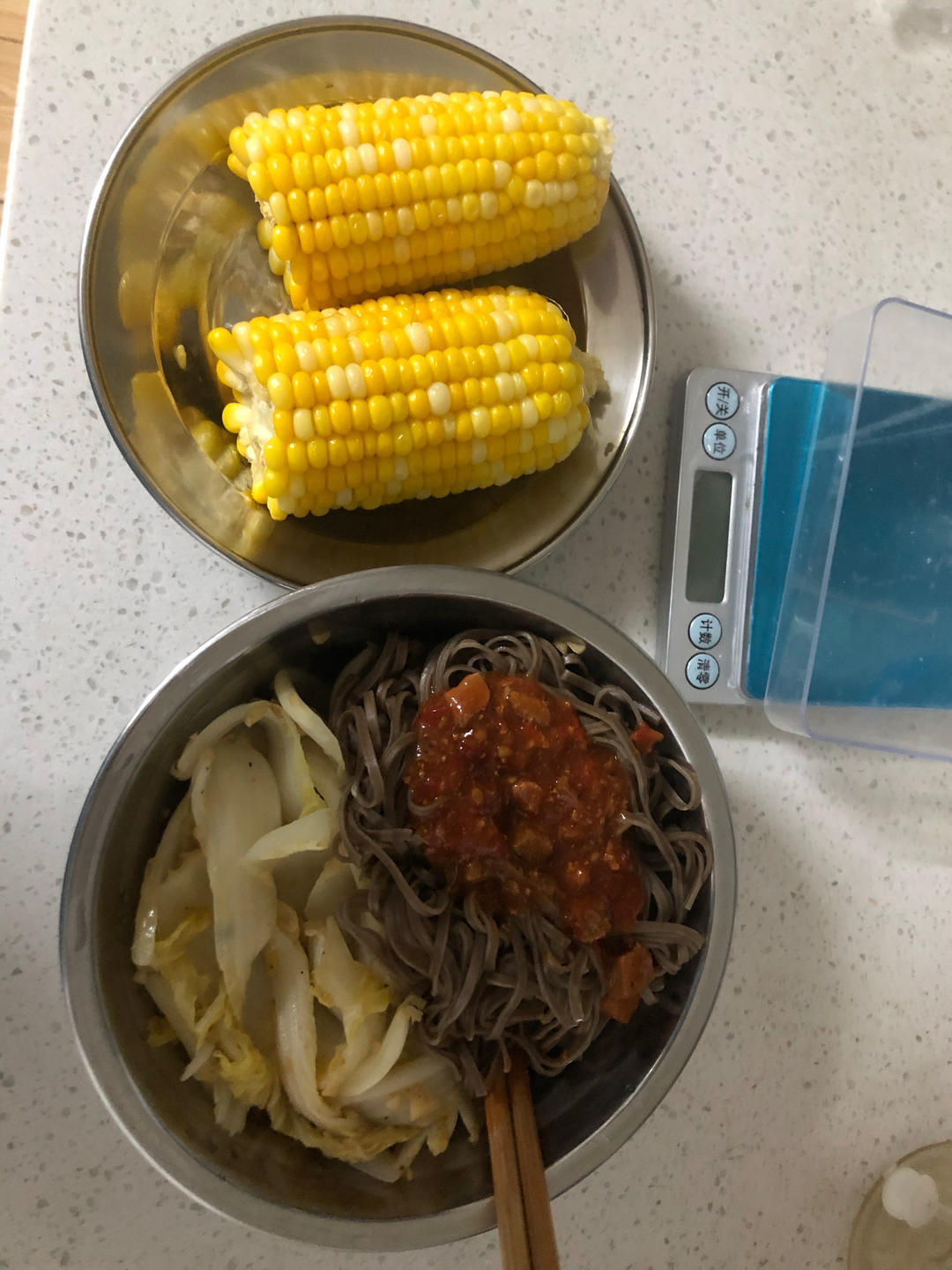 煮玉米+豆腐虾仁汤+蒜蓉娃娃菜