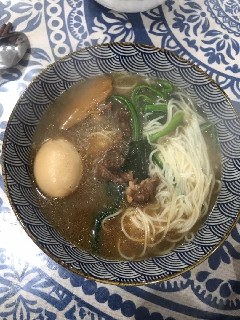 台湾牛肉面 Taiwan Noodles