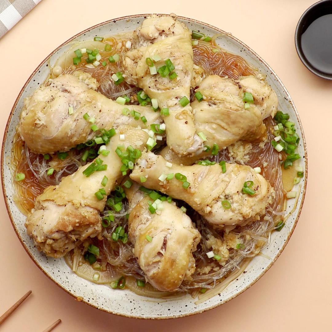蒜香粉丝蒸鸡腿的做法