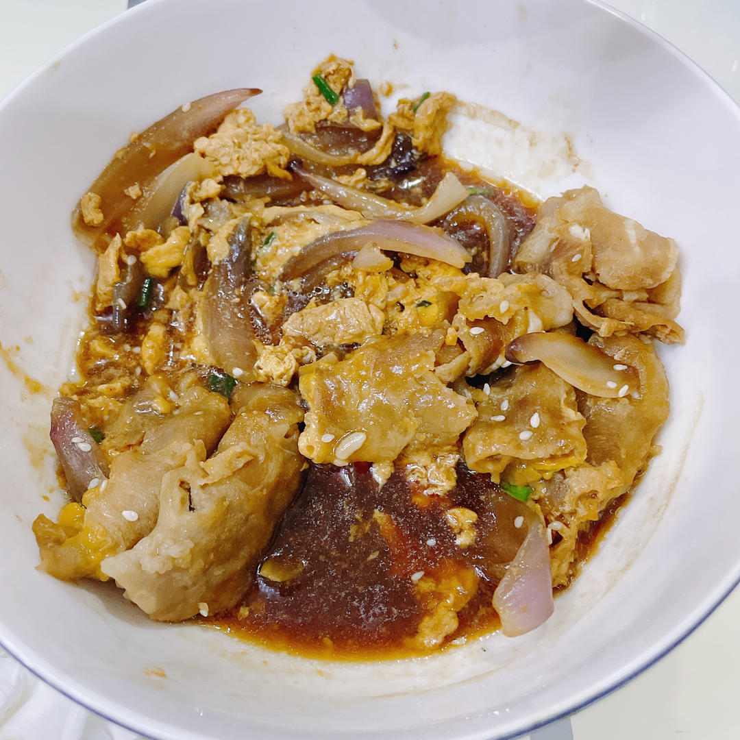 抱蛋肥牛饭