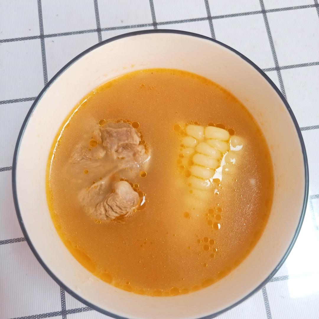 超浓番茄玉米排骨汤‼️