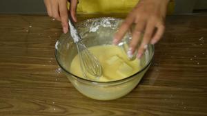 《糯米团子的厨房日记》奶黄流心月饼的做法 步骤14