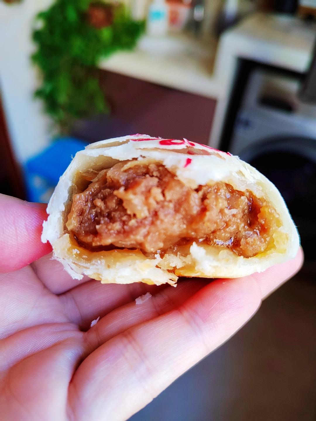 【鲜肉月饼】秋天的第一颗月饼，一口爆汁，酥香掉渣！