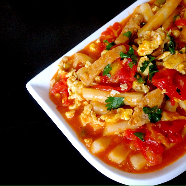 造梦者西西做的番茄酱炒年糕