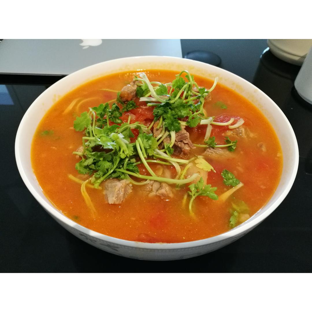 老丁的私房菜-番茄牛腩煲