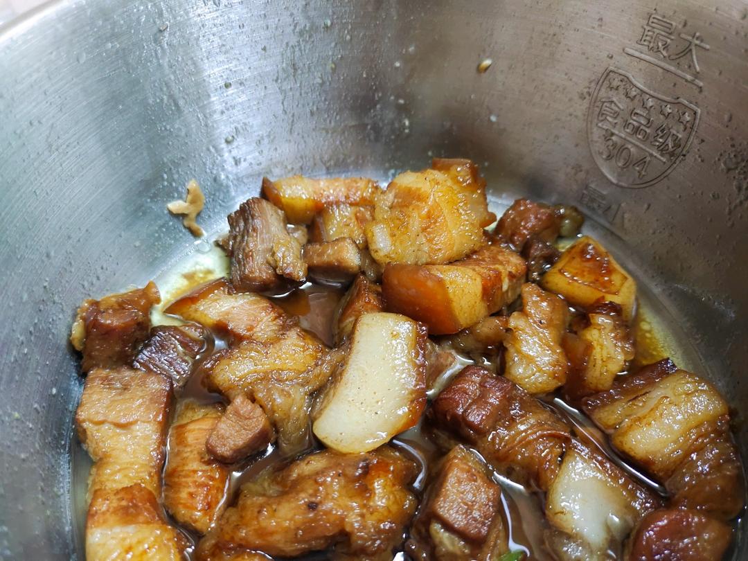 不焯水不放油的家常红烧肉