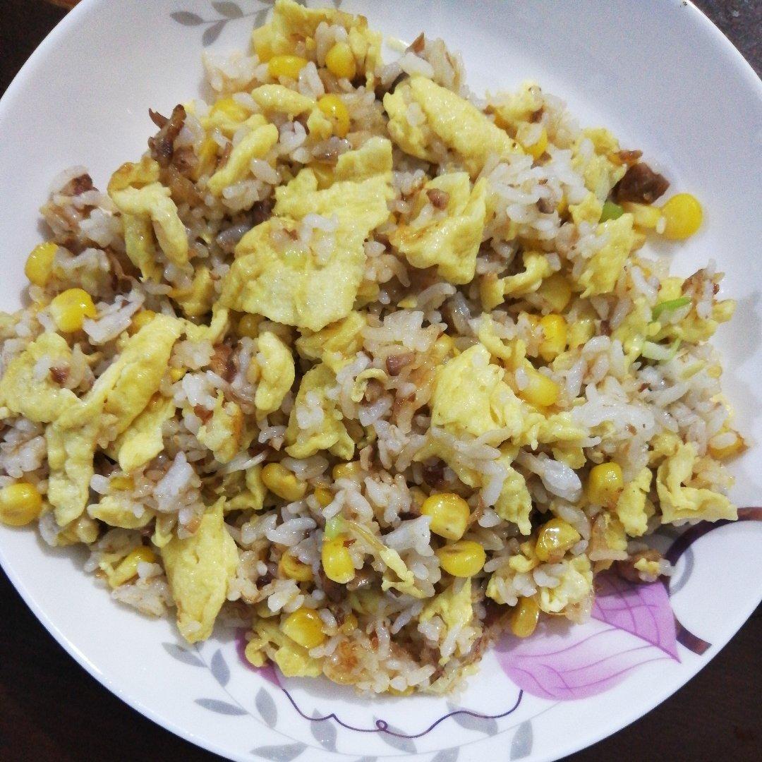 厨师长教你“蛋炒饭”如何做才好吃，答案都在这里面！