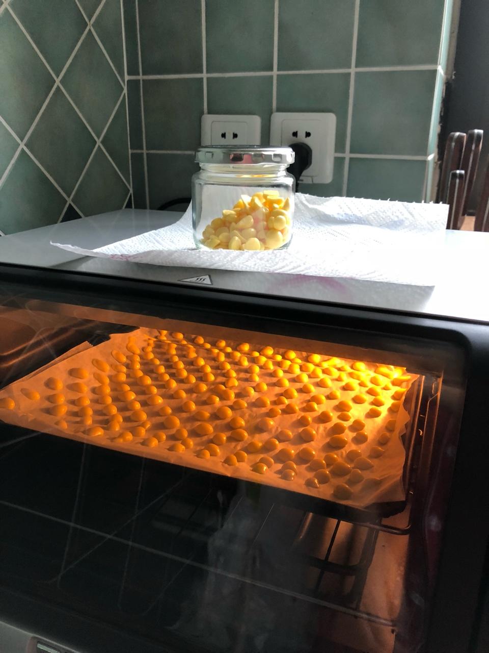 入口即化的无添加蛋黄溶豆