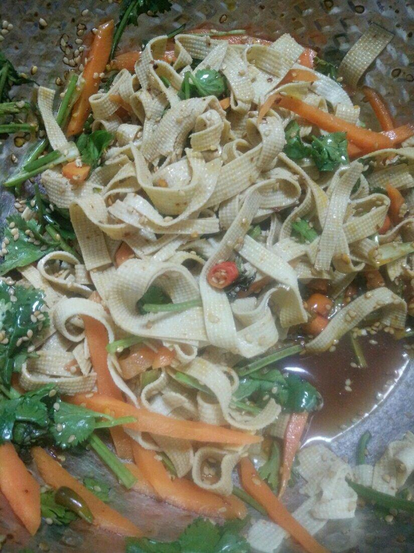 大厨级通用凉拌菜调料黄金比例，简单好记