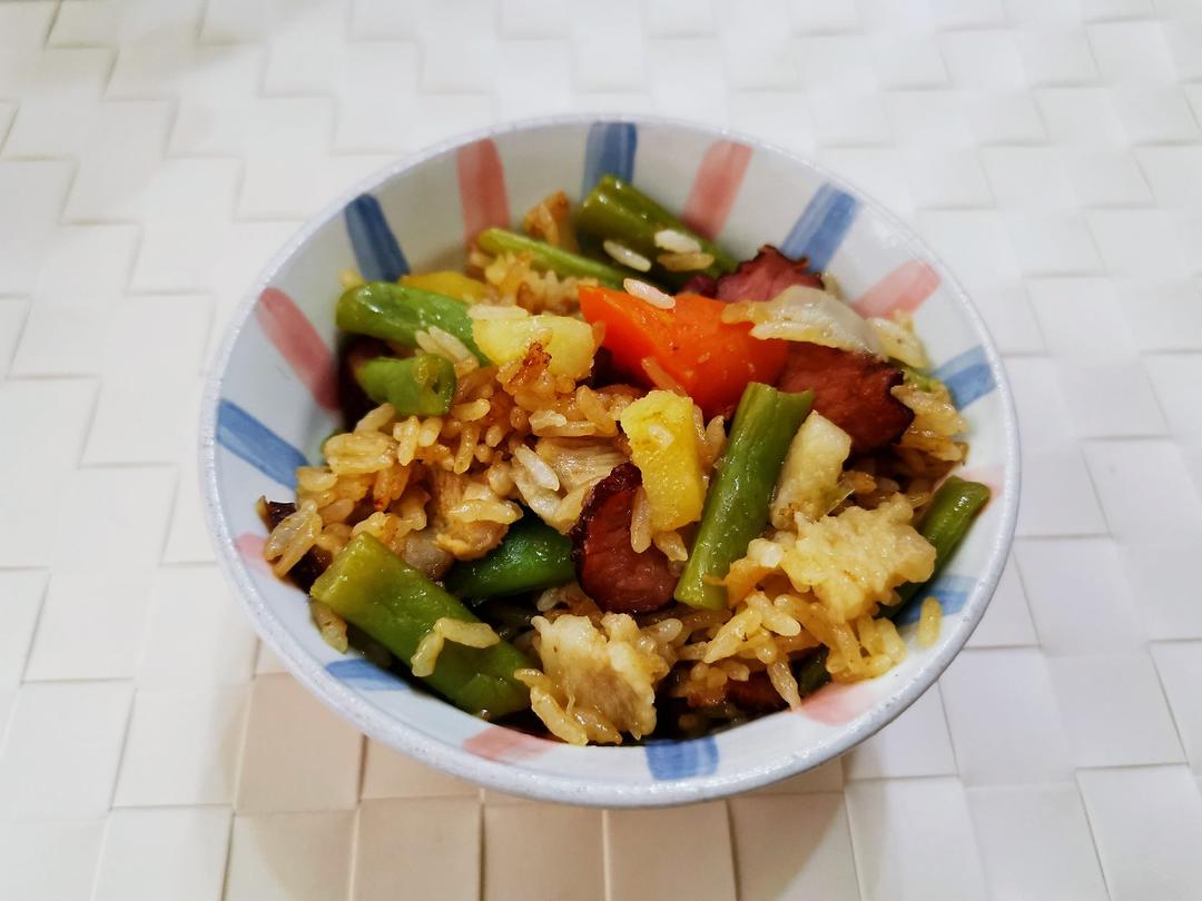 双肉杂菜焖饭