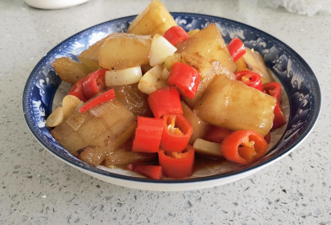 红烧冬瓜最完美做法，不加一滴水，瞬间秒杀红烧肉