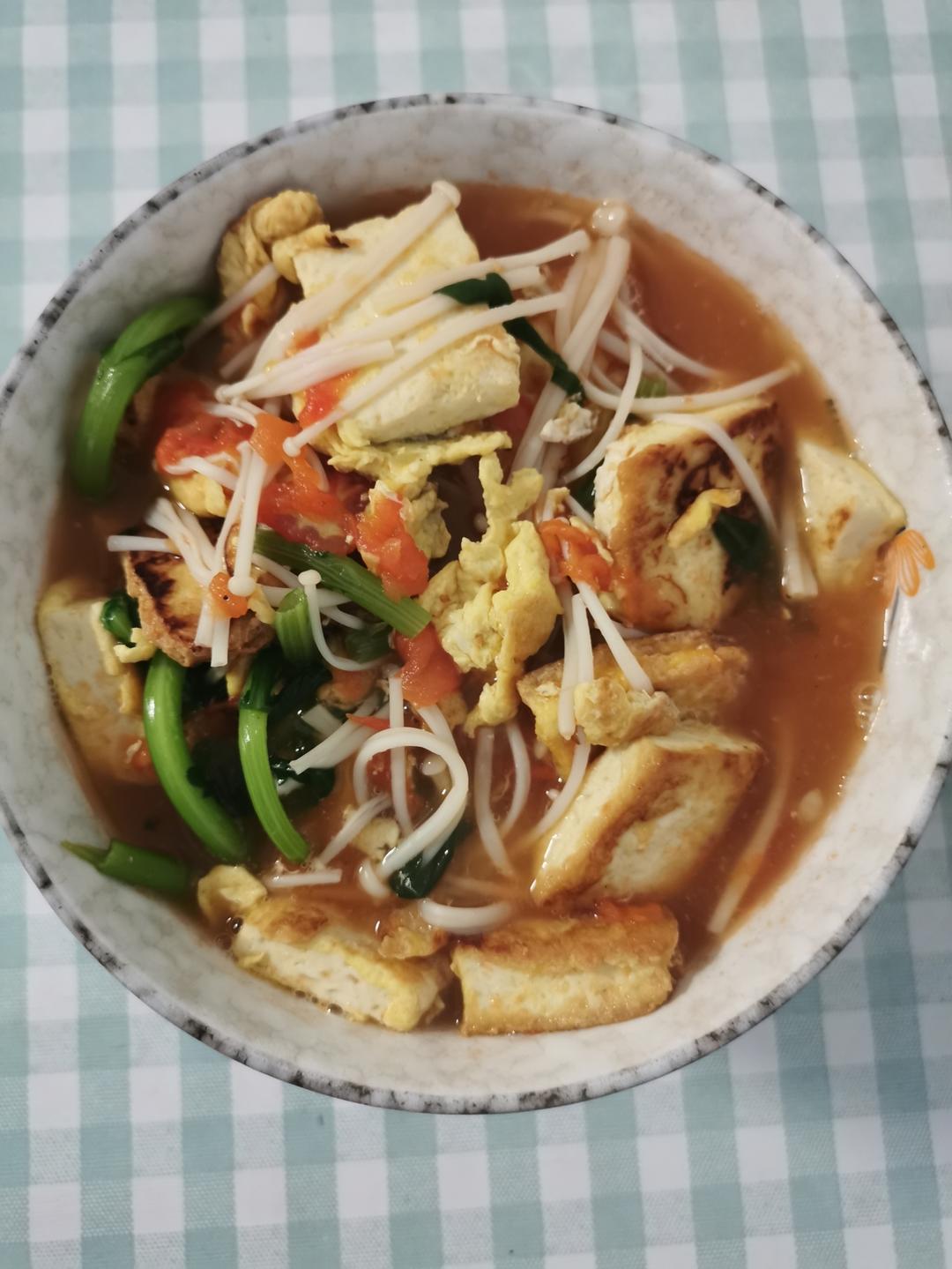 减脂餐—番茄金针菇焖豆腐