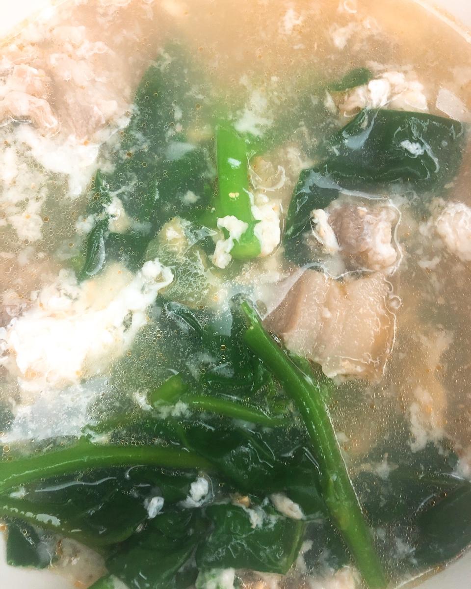 咸蛋瘦肉木耳菜汤 清热消暑的靓汤